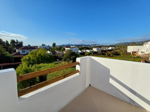 Linda Y Cómoda Casa Se Arrienda Año Corrido Condominio