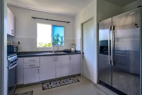 Apartamento En Venta En Santo Domingo Este De 3 Habitaciones.