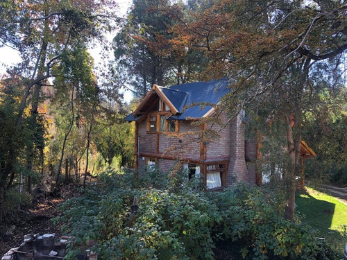 Imagen 5 de 22 de Complejo De Dos Casas Y Un Departamento