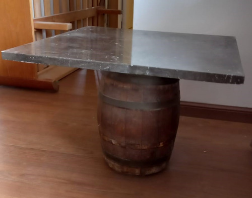 Mesa Auxiliar De Marmol Con Base De Tonel Original Unica (Usado)