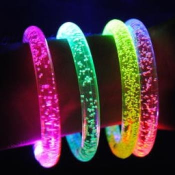 10 Pulseras Luz Led Batucada Boda Xv Disco Neon Fiesta Led Surtido
