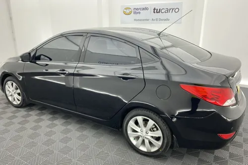 Hyundai Accent I25 Gl Mt 1.6
