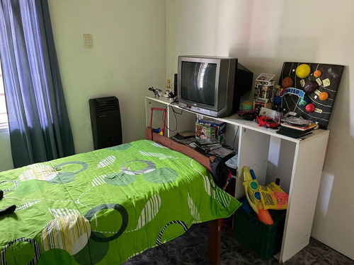 Casa A La Venta De 3 Dormitorios En 505 Bis Y 12 Gonnet