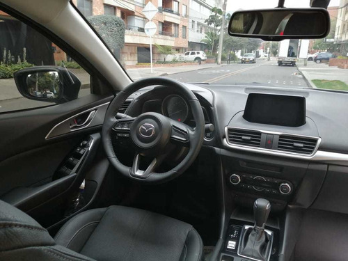 Mazda 3 Touring 2.0 Automático 2020 Gris
