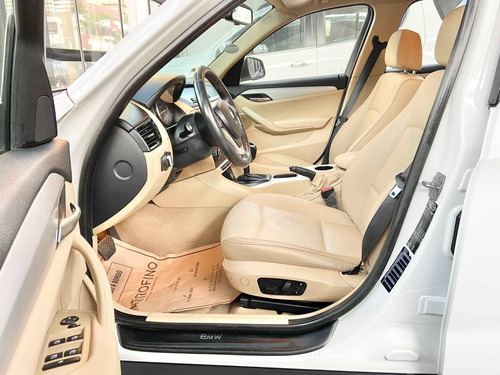 Imagem 10 de 14 de Bmw X1 2.0 16v Gasolina Sdrive18i 4p Automático