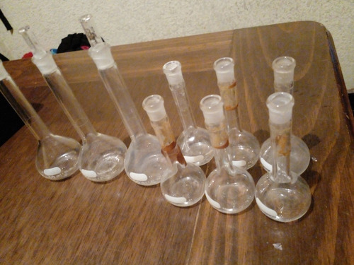 Matraz Volumetrico Pyrex 50ml Y 25ml Clase A (Usado)