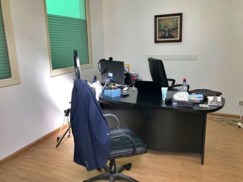 Casa Para Empresa En Parque Rodó