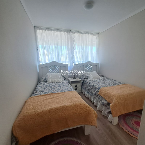 Departamento En Venta De 2 Dorm. 2 Baños, 2 Estac. En Concón