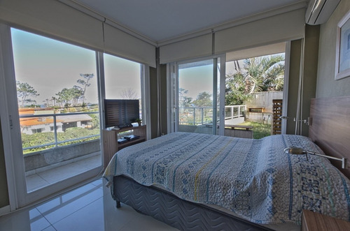 Apartamento 1 Dormitorio Alquiler Anual Playa Mansa- Ref: 1699