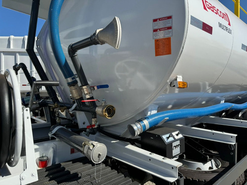 Caminhão Vw 31320 6x4 Pipa Gascom 20.000l 2026