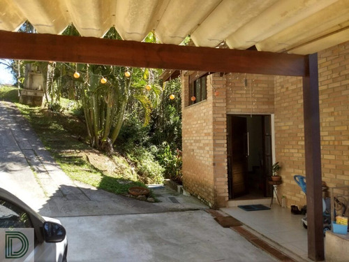 Imagem 8 de 15 de Excelente Sobrado De 2 Suítes, Sala Três Ambiente - Di26873