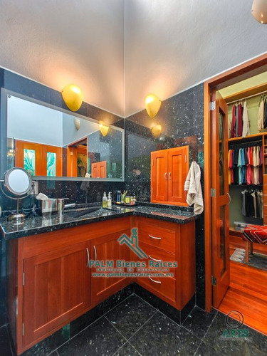 Sumiya Casa Sola En Equina Con Alberca 3 Recámaras, 4 Baños, 2 Autos
