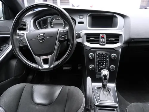 Volvo V40 2.0 T4 Drive-e R-design