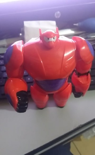 2014 Bandai Disney Baymax Figure Punch Action 15 Cms