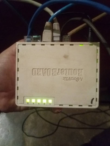 Mikrotik Rb750