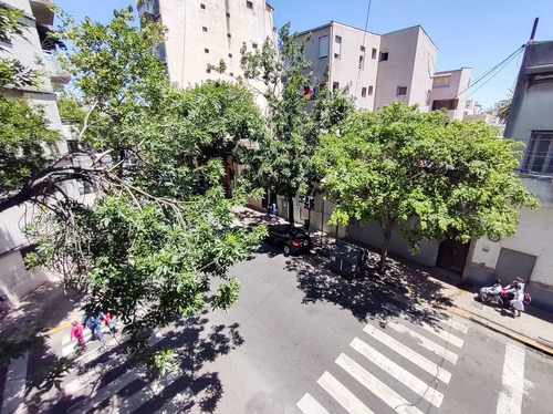 Imagen 10 de 19 de Venta De Departamento De 2 Ambientes Con Balcón En Constitución