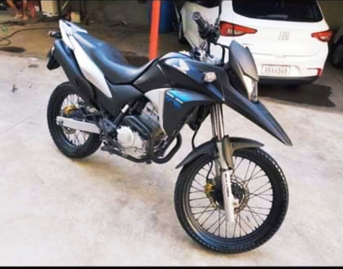 Imagem 1 de 4 de Honda 2015