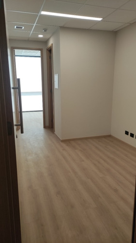 Oficina En Arriendo En Ed Reitze De 43 M Calle Limache Viña