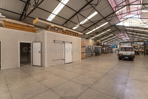 Galpón Con 2 Cavas Cuartos De Refrigeración!! 25-5175