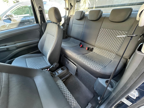 Volkswagen Saveiro 1.6 Gp Cd 101cv Pack High