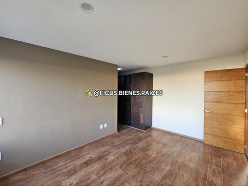 Casa En Venta En Calimaya, Residencial Valle De Las Fuentes