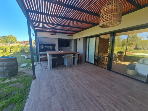 Imagen 17 de 21 de Alquiler De Hermosa Casa De 3 Dormitorios Y Piscina En Colinas De Carrasco