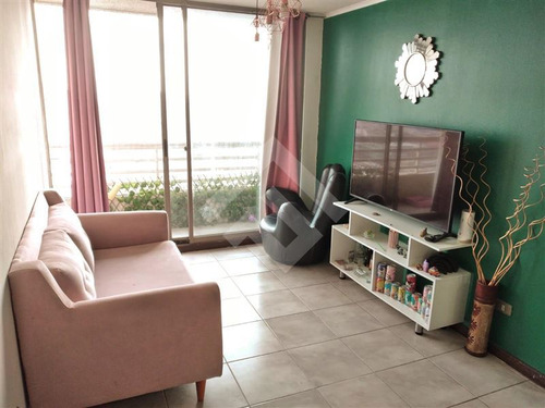 Departamento En Venta De 2 Dorm. En Santiago