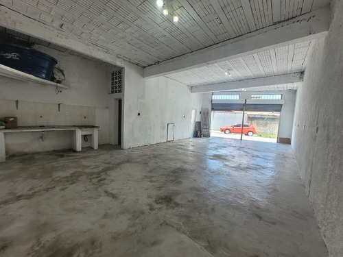Casa Com Salão Comercial À Venda Em Ferraz De Vasconcelos