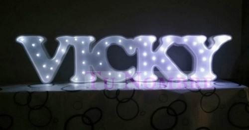 Imagen 6 de 10 de Nombres Iluminados 6 Letras 35 Cm Polyfan Tu Nombre Importa