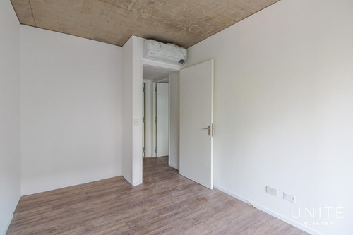 Tres Ambientes En Venta En El Piso 6 Con Cochera. Quartier Del Bajo. Torre 2