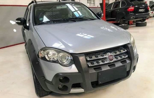 Imagem 1 de 8 de Fiat Strada 1.8 16v Adventure Cab. Dupla Flex Dualogic 2p