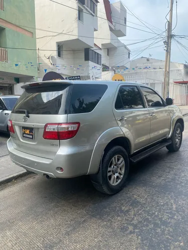 Toyota Fortuner 2.7l 4x2