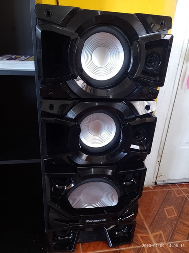 Imagen 2 de 9 de Panasonic Max 7000