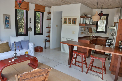 Casa En Alquiler Por Temporada De 4 Dormitorios En Punta Piedras (ref: Bpv-7396)