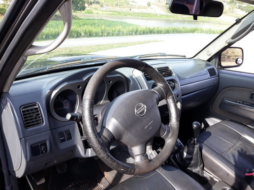 Nissan Frontier Se 2004