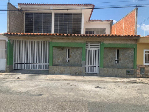 Eglée Suárez Vende Casa En Urb. Valle Verde, San Diego. Plc-1463