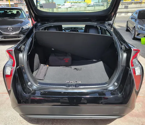 Toyota Prius 1.8 Premium Cvt