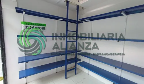 Local En Arriendo En Centro. Cod A8242