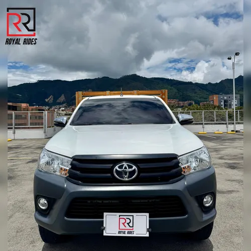 Toyota Hilux 2.7l ESTACAS