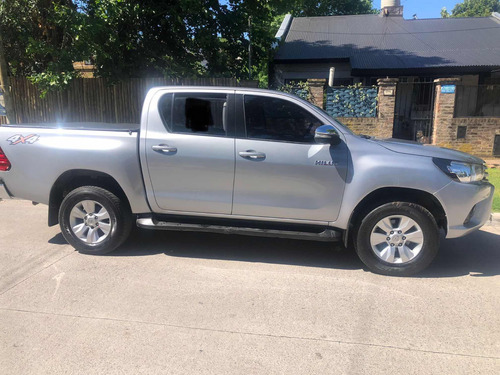 Toyota Hilux 2.8 Cd Srv 177cv 4x4