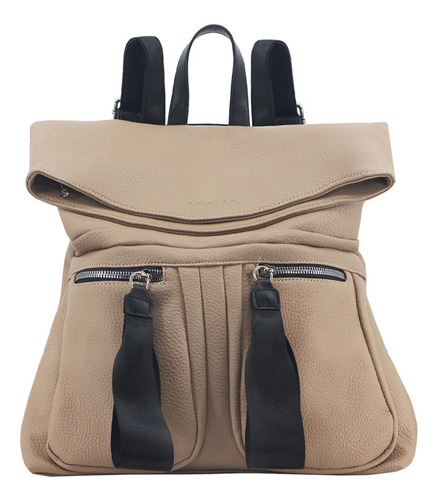 Mochila Urbana Amayra 67c2673 Color Camel C26732 Diseño Liso