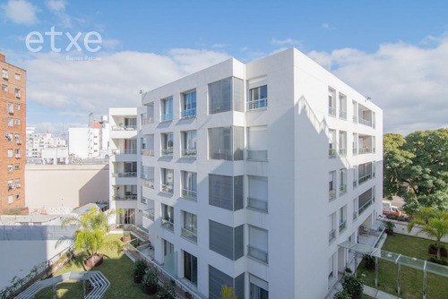 Apartamento En Alquiler De 2 Dormitorios En La Comercial