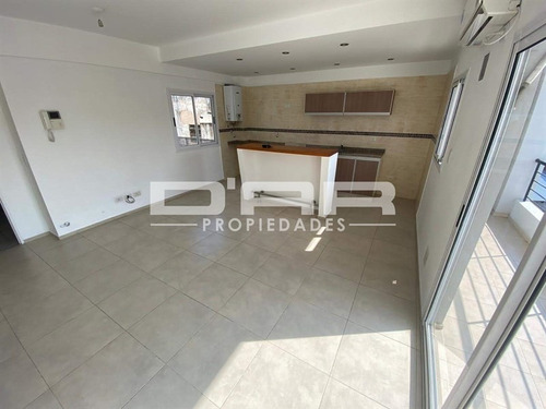 Imagen 4 de 7 de Departamento 2 Ambientes - Av. Emilio Castro 5300