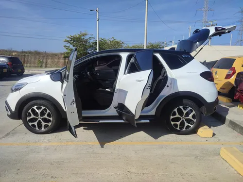 Renault Captur 1.3T Intens Cvt