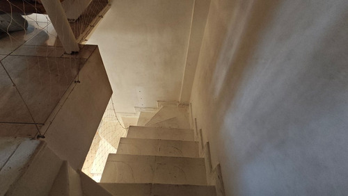 Ph Triplex 4 Ambientes Con Patio Caseros
