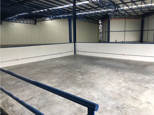 Bodegas 1 Y 4 En Venta Via Condina