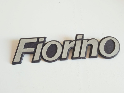 Logo Insignia Portón Fiat Fiorino 