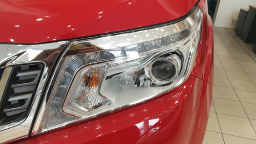 Nissan Frontier Le 4x4 Mt