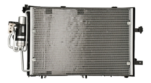 Condensador Enfriamiento Nissan Sentra (13-16) Generica