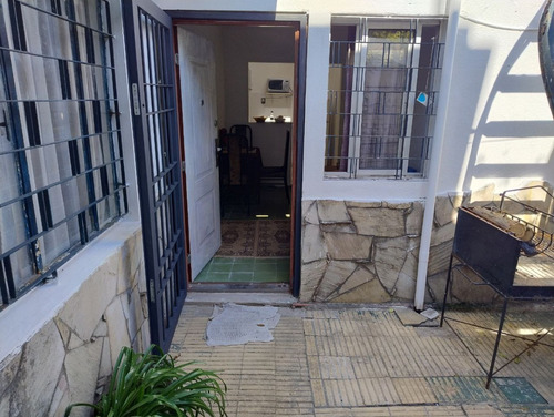 Parque Batle Venta Apartamento 2 Dormitorios En Pb Con Patio Al Frente.